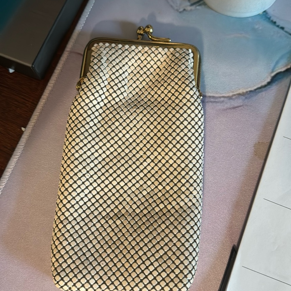 New vintage sunglasses case whiting Davis